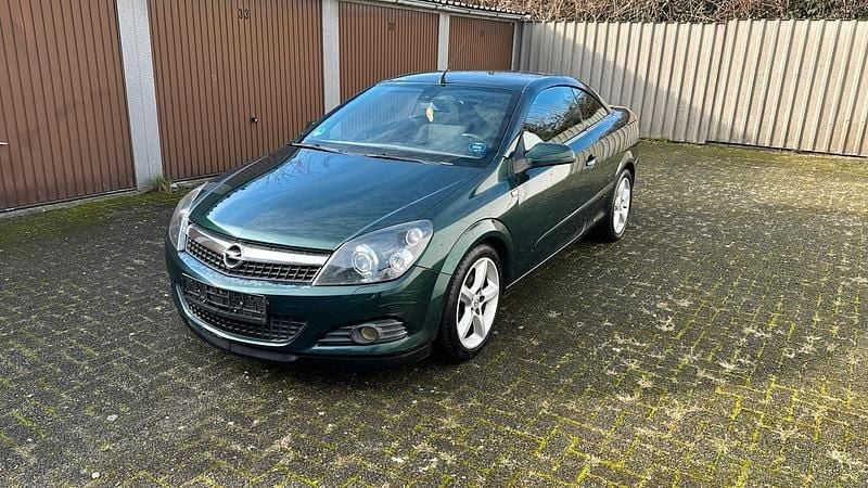 Gebraucht Opel Astra Cabriolet 140 PS (102 kW) 2008 Grün Cabrio