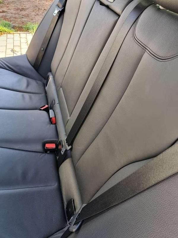 Silber Gebraucht 2013 BMW 320 Kombi | 10.000 € (Superpreis) - Bild 1/4