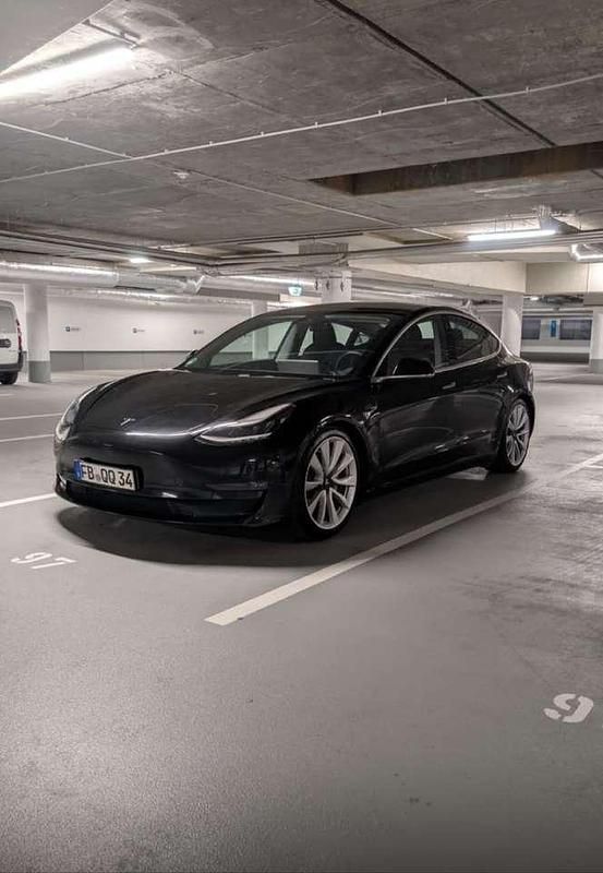 Schwarz Gebraucht 2019 Tesla Model 3 Long Range AWD Limousine | 20.950 € (Etwas zu teuer) - Bild 1/4