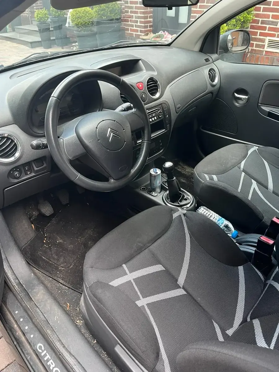 Gebraucht Citroën C2 75 PS (55 kW) 2009 Schwarz Kleinwagen