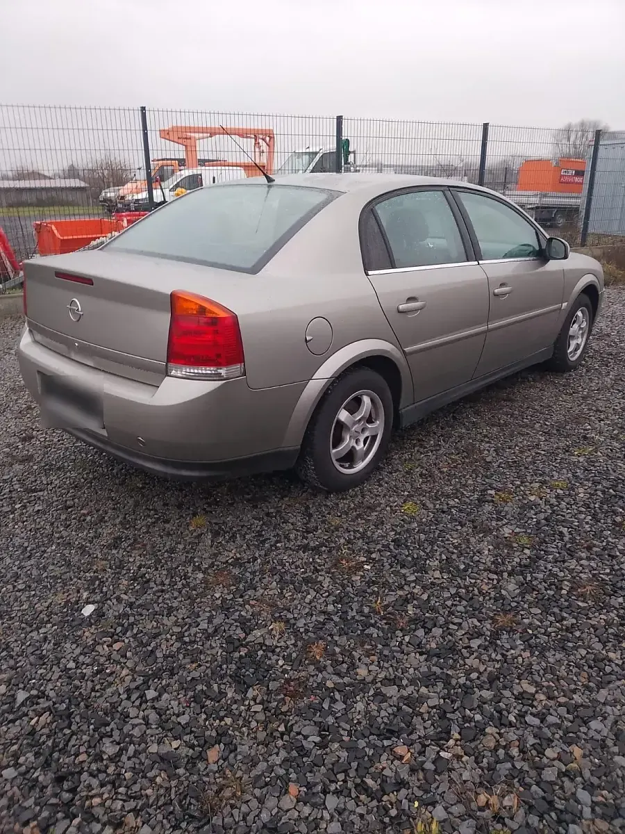 Gebraucht Opel Vectra 122 PS (89 kW) 2002 Beige Limousine