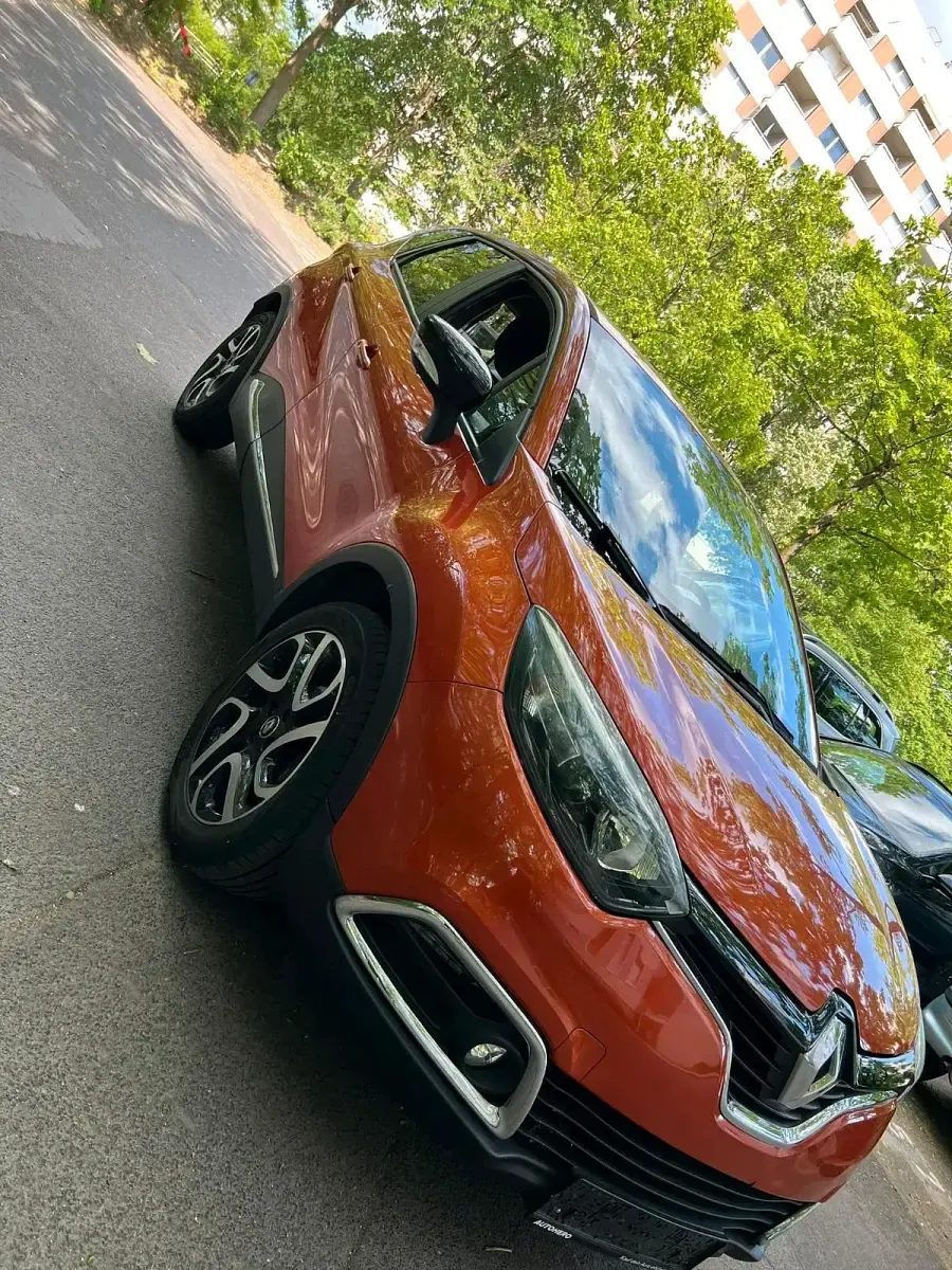 Gebraucht Renault Captur 118 PS (86 kW) 2016 Orange SUV