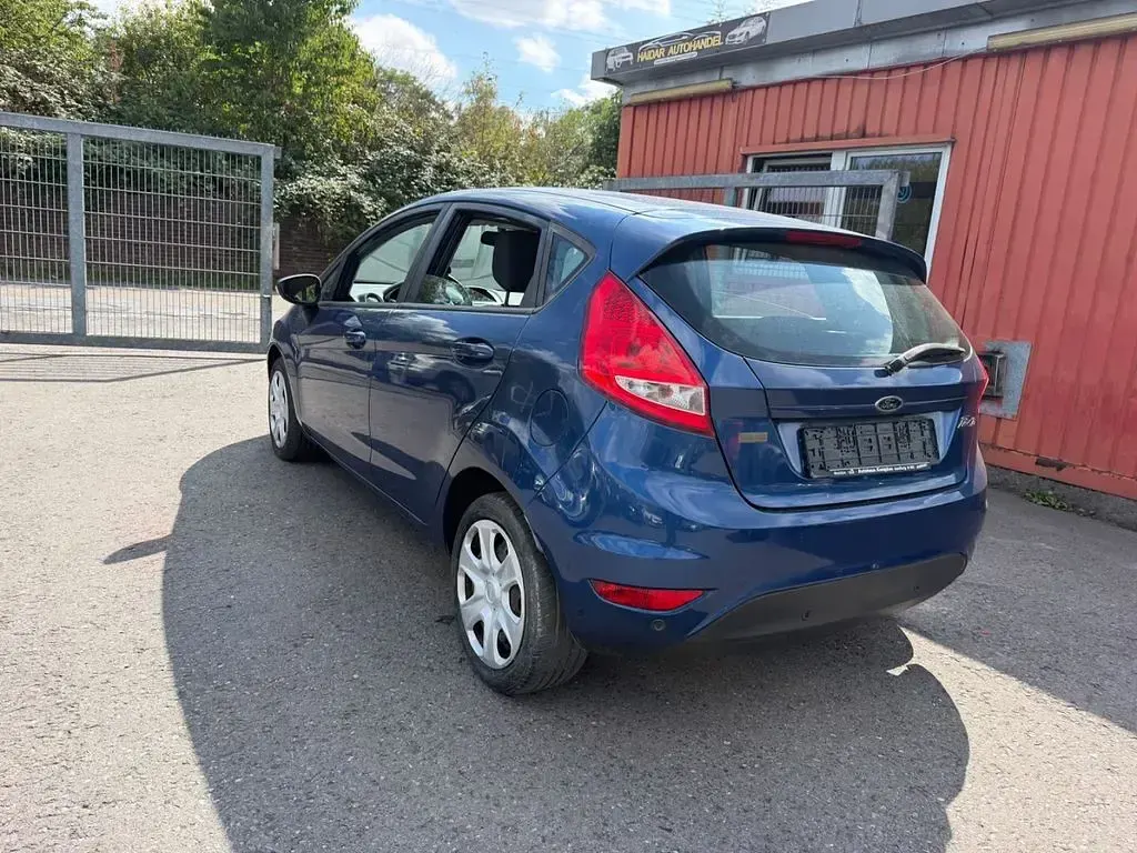 Gebraucht Ford Fiesta Trend 82 PS (60 kW) 2009 Blau Limousine