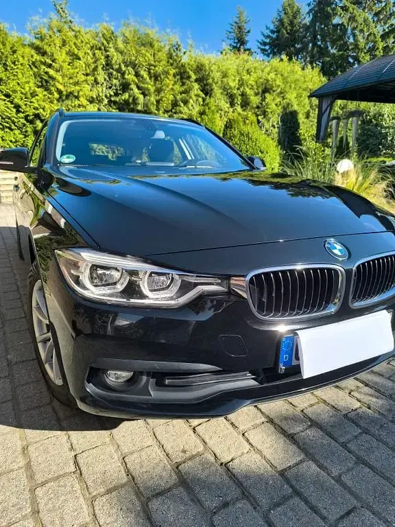 Gebraucht BMW 318 150 PS (110 kW) 2018 Schwarz Kombi
