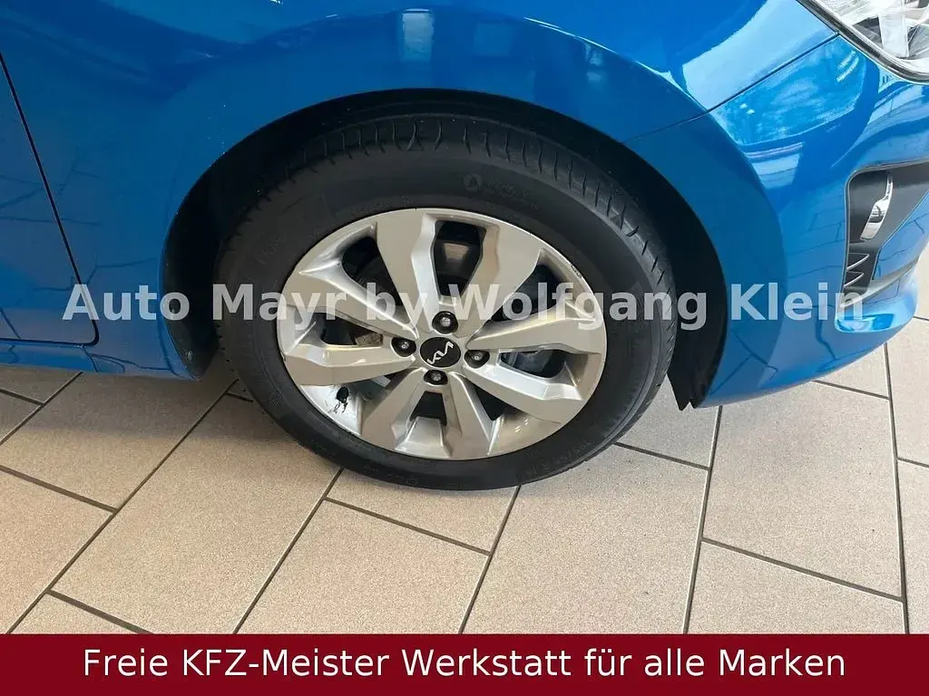 Gebraucht Kia Rio Vision 101 PS (74 kW) 2023 Blau Limousine