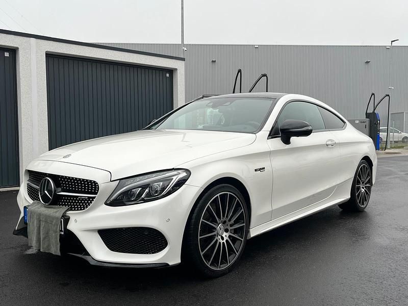 Weiß Gebraucht 2017 Mercedes C43 AMG AMG Coupé | 38.999 € (Etwas zu teuer) - Bild 1/4