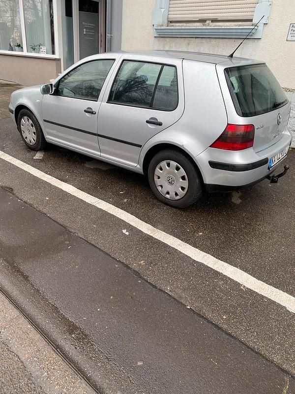 Gebraucht VW Golf IV 110 PS (80 kW) 2003 Silber Limousine
