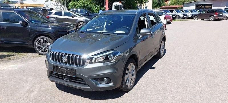 Grau Gebraucht 2020 Suzuki SX4 S-Cross SUV | 16.330 € (Guter Preis) - Bild 1/4