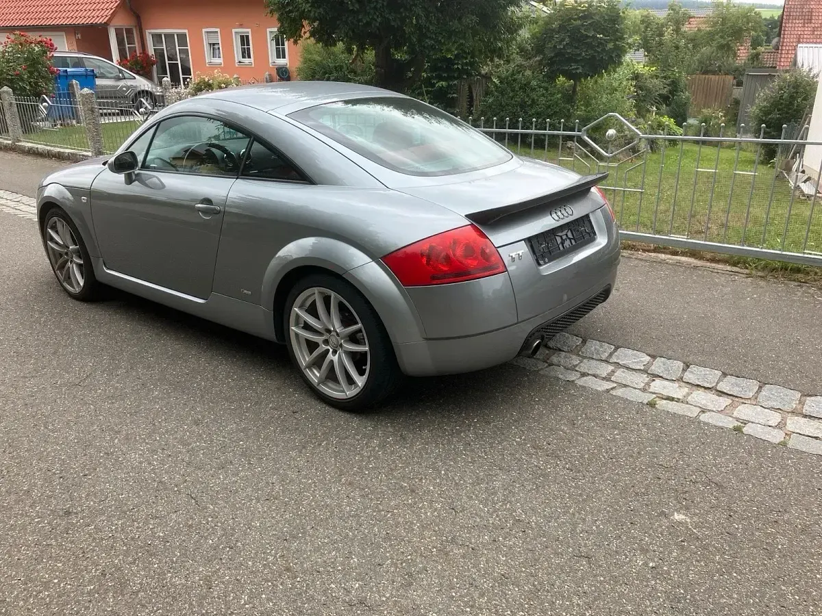 Gebraucht Audi TT 163 PS (119 kW) 2006 Grau Coupé