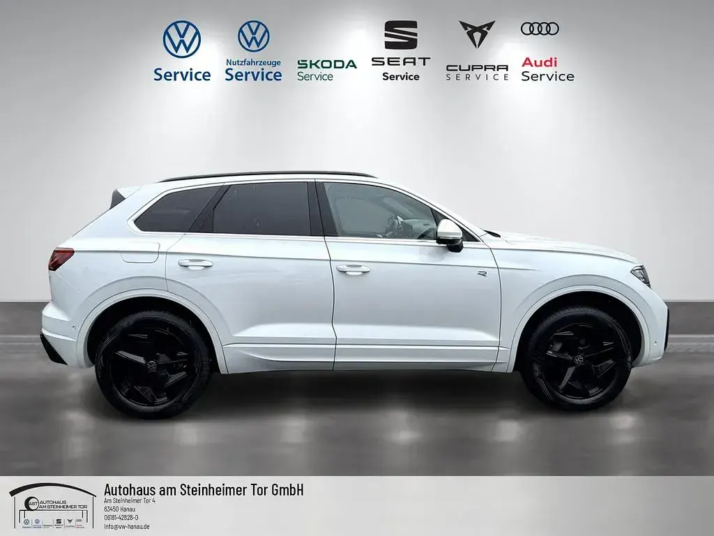 Gebraucht VW Touareg R-line 231 PS (169 kW) 2025 Weiß SUV
