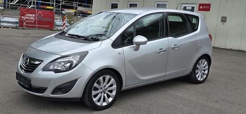 Silber Gebraucht 2011 Opel Meriva Innovation Van / Kleinbus | 3.900 € (Superpreis) - Bild 1/4