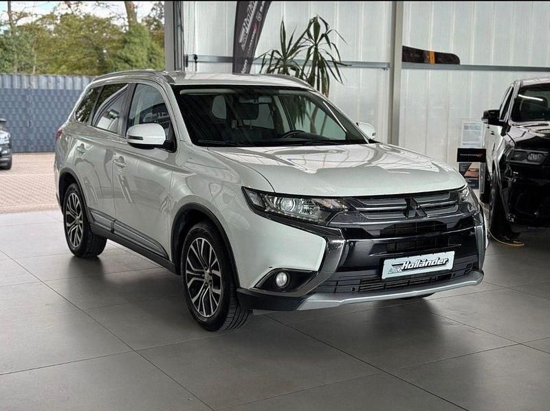 Gebraucht Mitsubishi Outlander 150 PS (110 kW) 2016 Weiß SUV