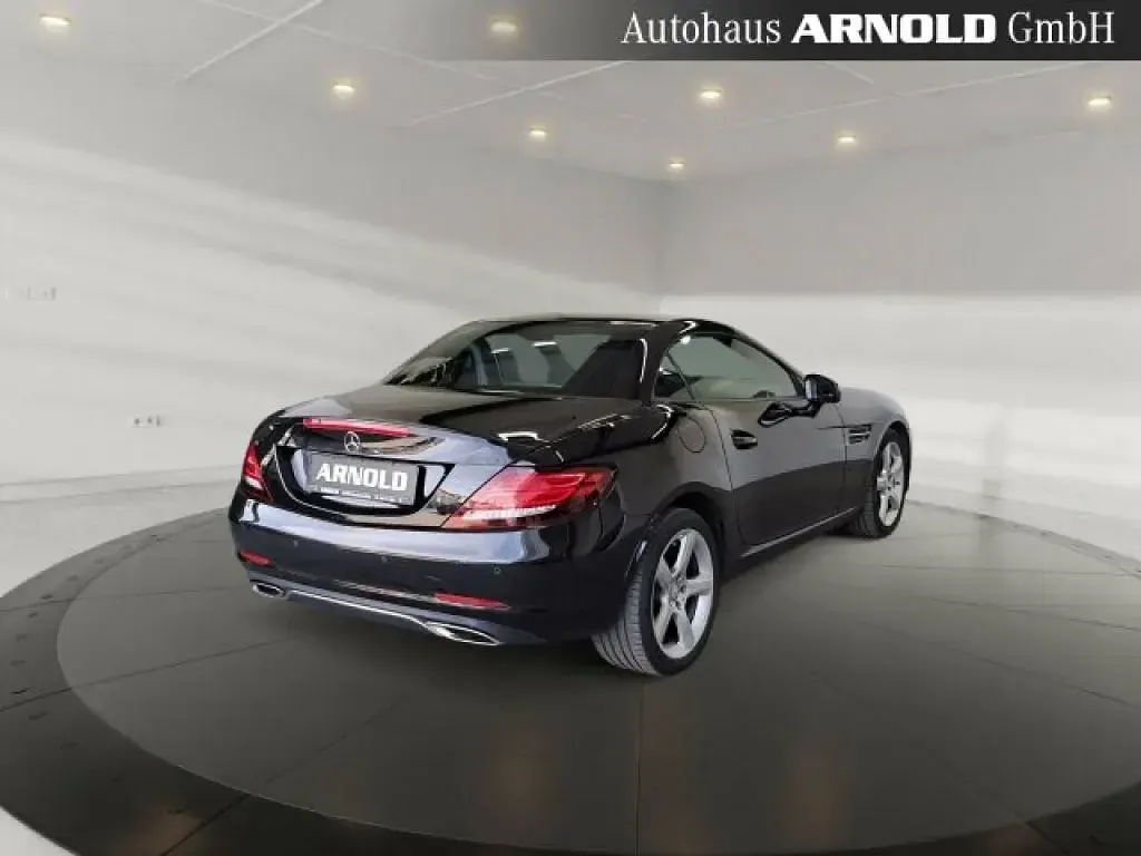 Usata Mercedes E250 204 CV (150 kW) 2016 Nero Cabrio