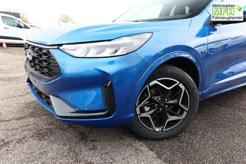Neu Ford Kuga ST-Line 182 PS (133 kW) 2026 Desert island blue metallic SUV