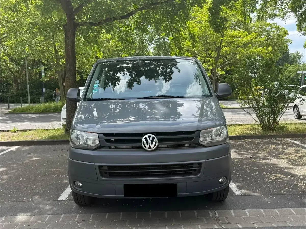 Gebraucht VW Caravelle 140 PS (102 kW) 2012 Grau Van