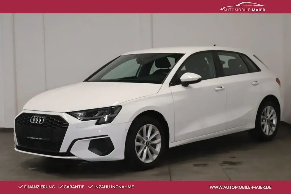 Gebraucht Audi A3 Basis 110 PS (80 kW) 2024 Ibisweiã Limousine