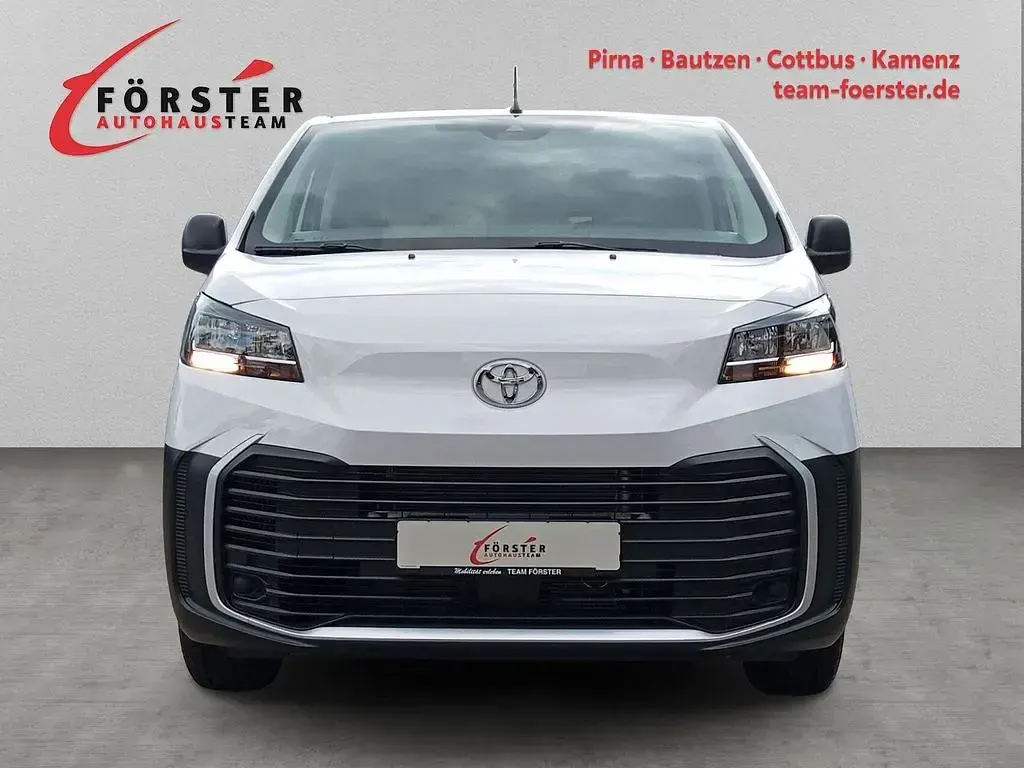 Gebraucht Toyota Proace 144 PS (105 kW) 2025 Weiß Van / Kleinbus