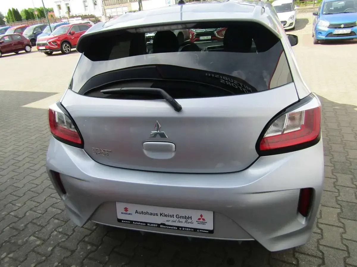 Gebraucht Mitsubishi Space Star Select+ 71 PS (52 kW) 2024 Cool silber Kleinwagen