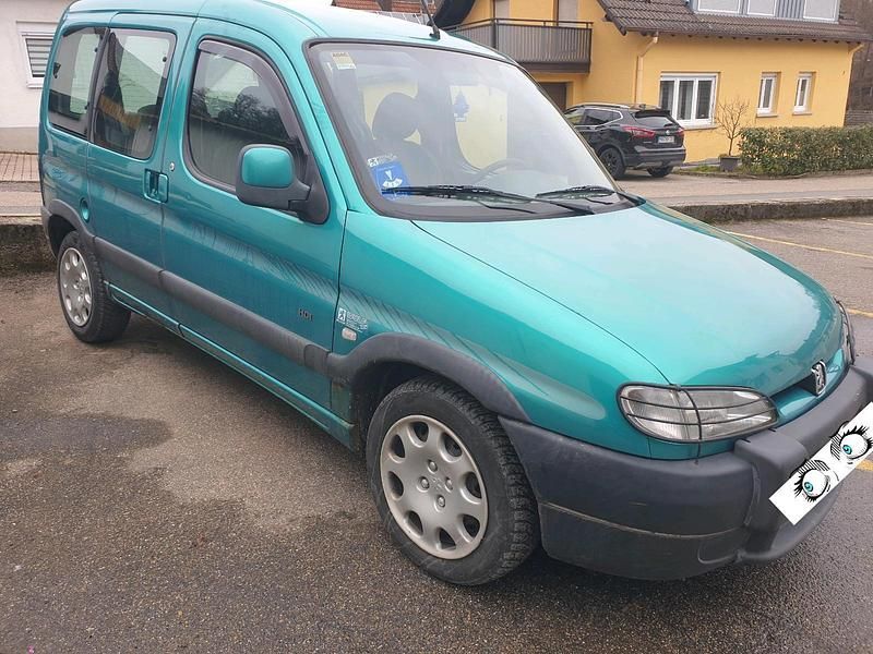 Gebraucht Peugeot Partner 90 PS (66 kW) 2001 Grün Van / Kleinbus