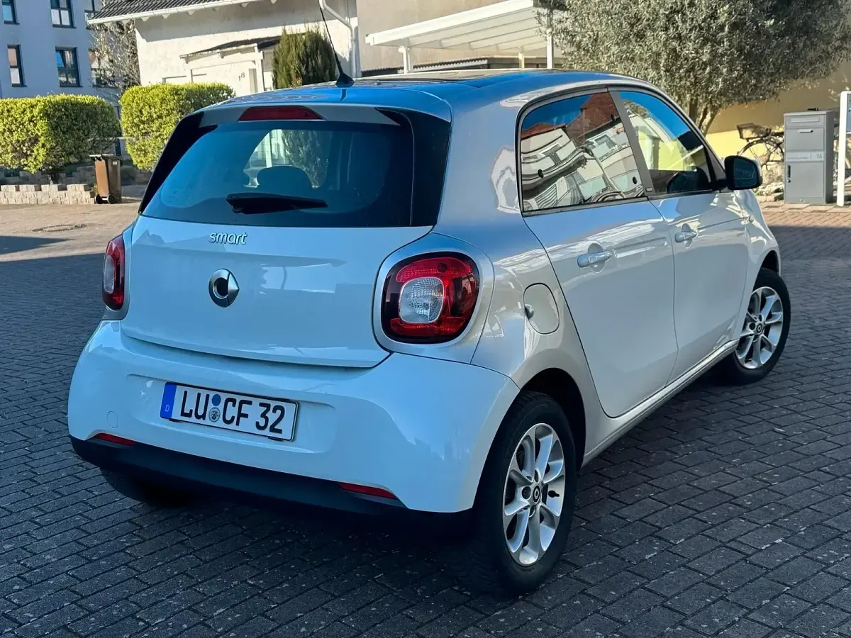 Occasion Smart ForFour 71 ch (52 kW) 2015 Blanc Citadine