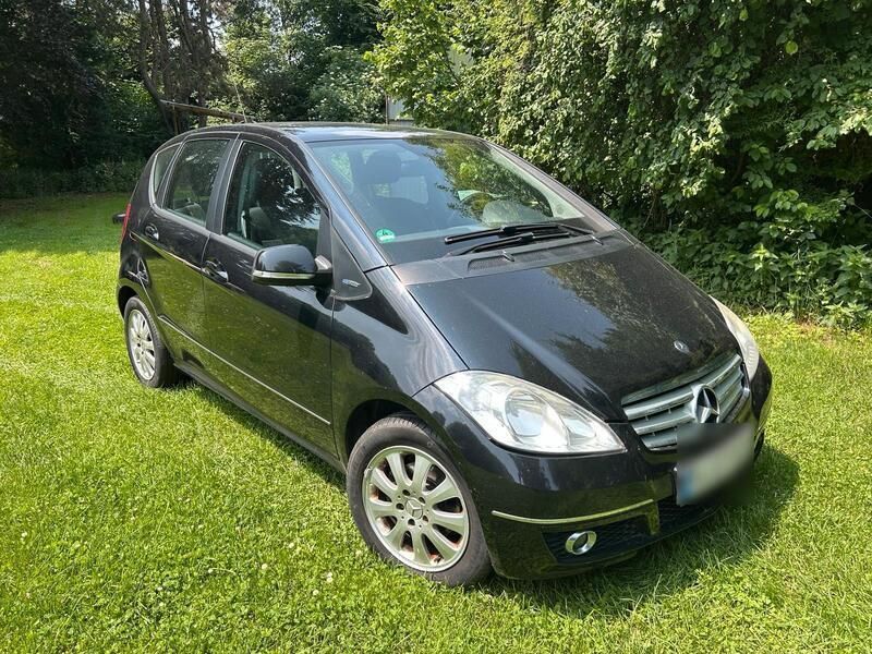 Schwarz Gebraucht 2010 Mercedes A160 Avantgarde Kleinwagen | 2.100 € (Guter Preis) - Bild 1/4