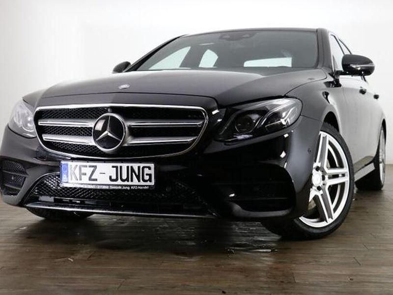 Gebraucht Mercedes E350 AMG line 258 PS (189 kW) 2016 Schwarz Limousine