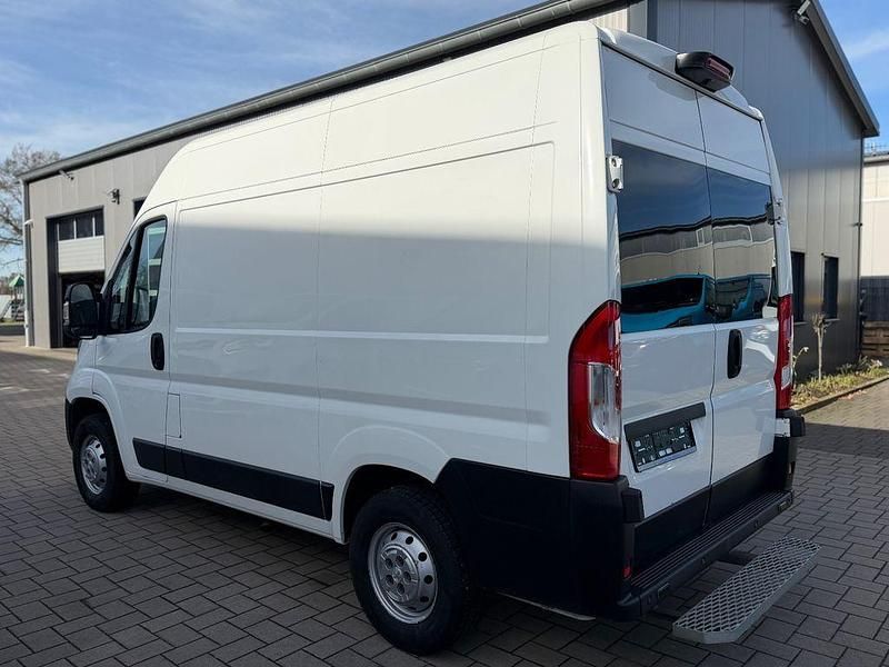 Gebraucht Peugeot Boxer 140 PS (102 kW) 2020 Weiß Van