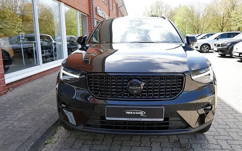 Gebraucht Volvo XC40 Ultra 197 PS (144 kW) 2025 Schwarz SUV