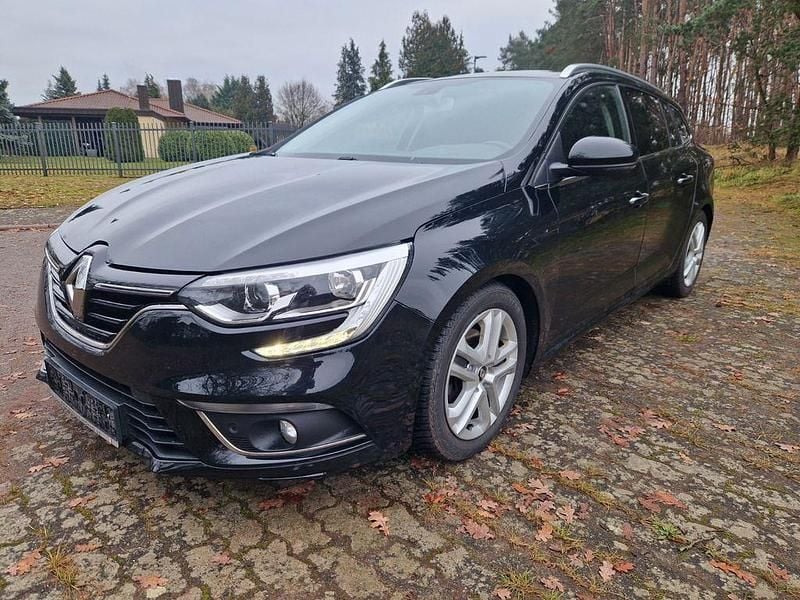 Schwarz Gebraucht 2017 Renault Mégane IV Business Limousine | 9.800 € (Superpreis) - Bild 1/4