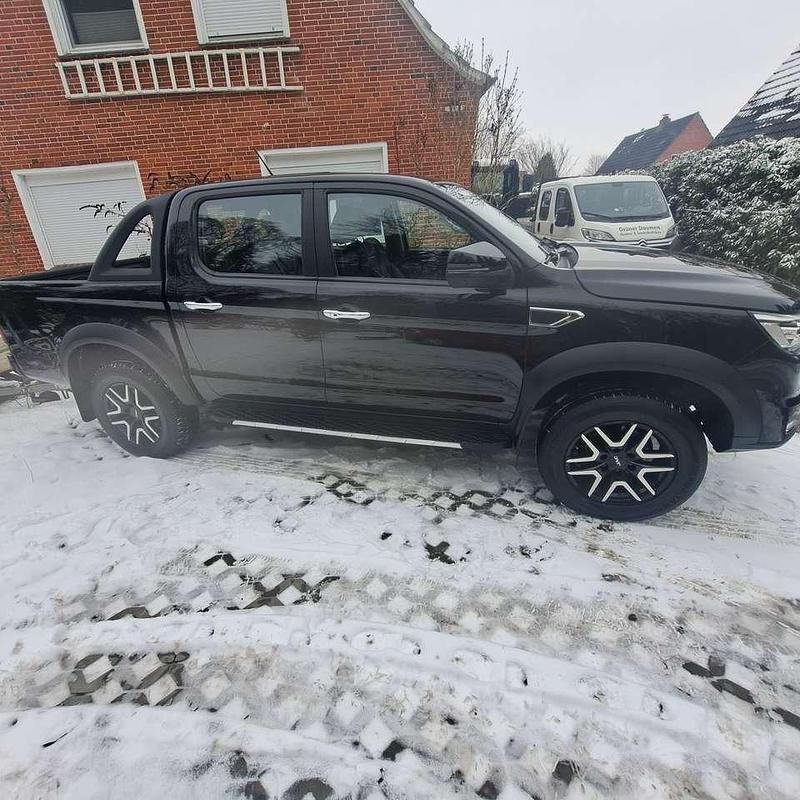 Gebraucht JAC JS8 205 PS (150 kW) 2023 Schwarz SUV