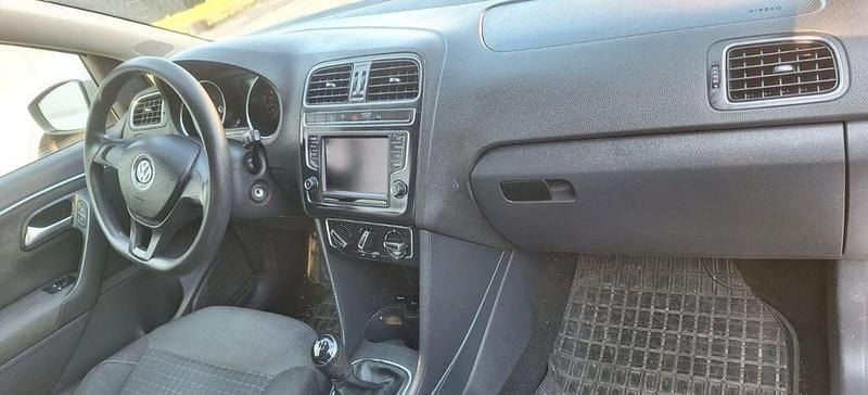 Gebraucht VW Polo Highline 90 PS (66 kW) 2015 Kleinwagen