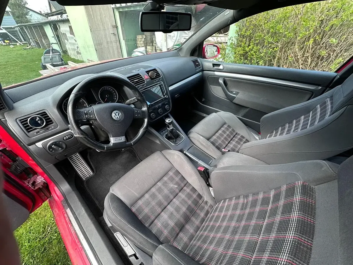 Gebraucht VW Golf V GTI 200 PS (147 kW) 2005 Rot Kleinwagen