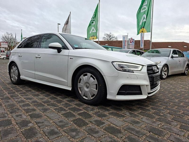 Gebraucht Audi A3 S-Line 150 PS (110 kW) 2019 Weiß Limousine