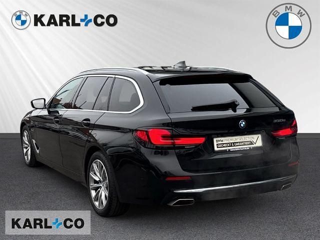 Gebraucht BMW 530e Luxury Line 184 PS (135 kW) 2022 Schwarz Kombi