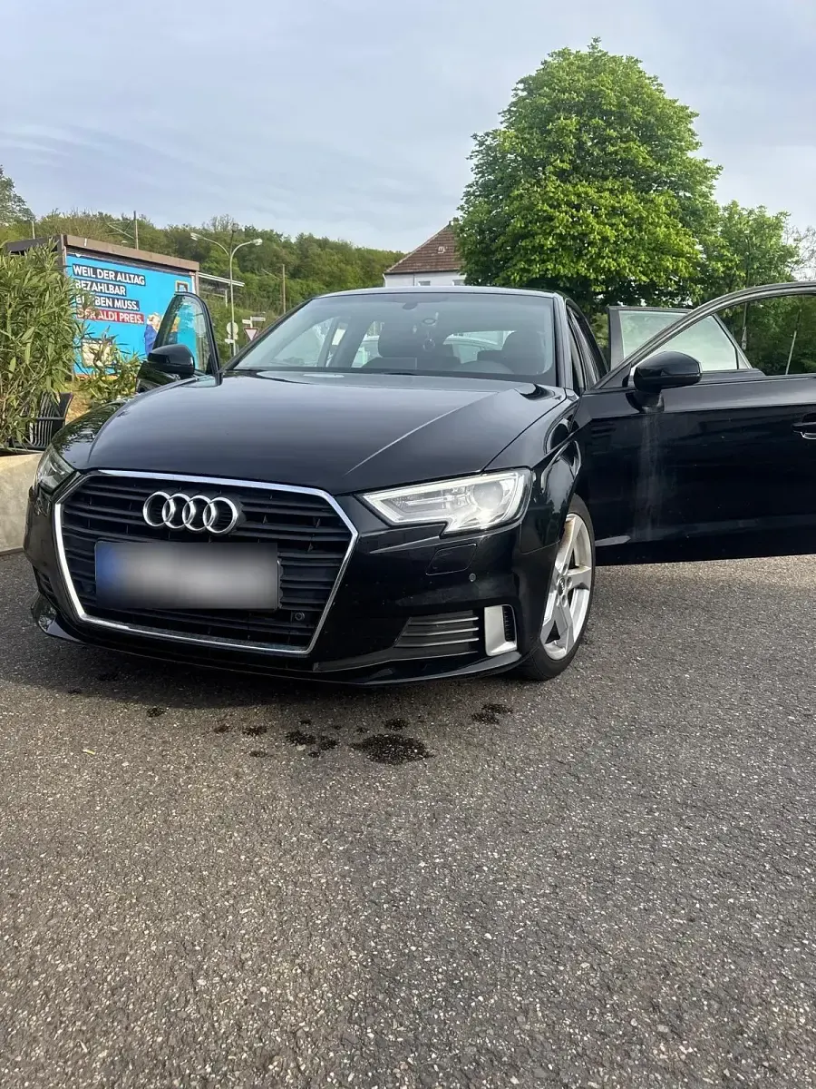 Gebraucht Audi A3 150 PS (110 kW) 2018 Schwarz Limousine