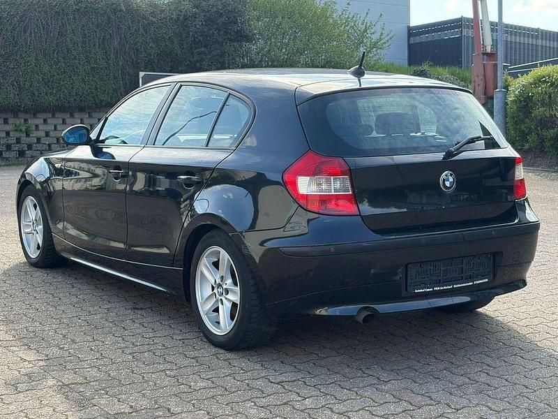 Gebraucht BMW 118 Performance 122 PS (89 kW) 2006 Schwarz Kleinwagen