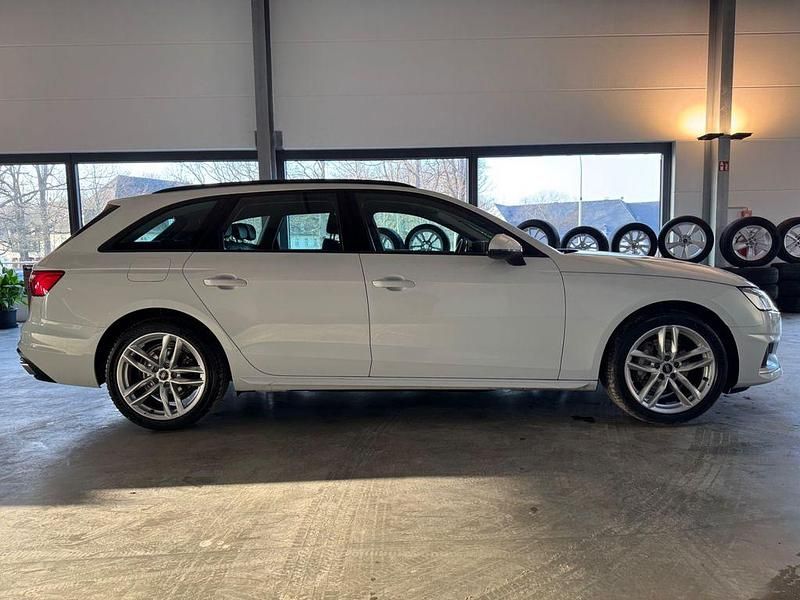 Gebraucht Audi A4 Advanced 204 PS (150 kW) 2023 Weiß Kombi