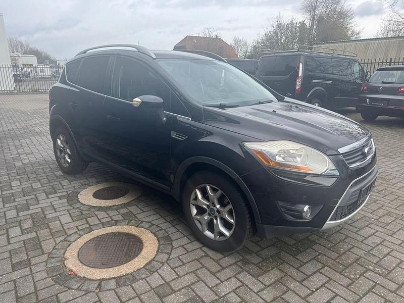 Gebraucht Ford Kuga Trend 140 PS (102 kW) 2011 Schwarz SUV