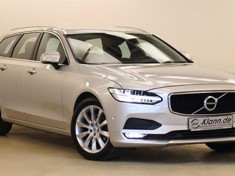 Gebraucht Volvo V90 Momentum 190 PS (139 kW) 2017 Silber Kombi