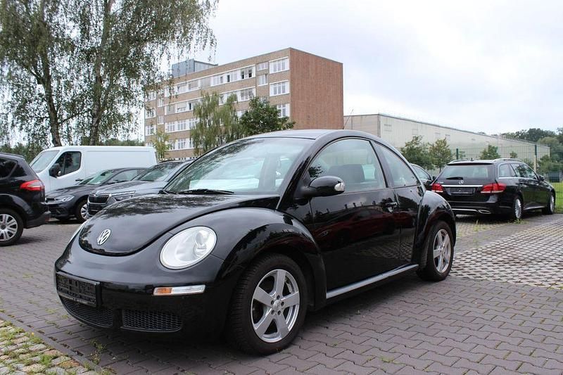 Gebraucht VW New Beetle 102 PS (75 kW) 2009 Schwarz Kleinwagen