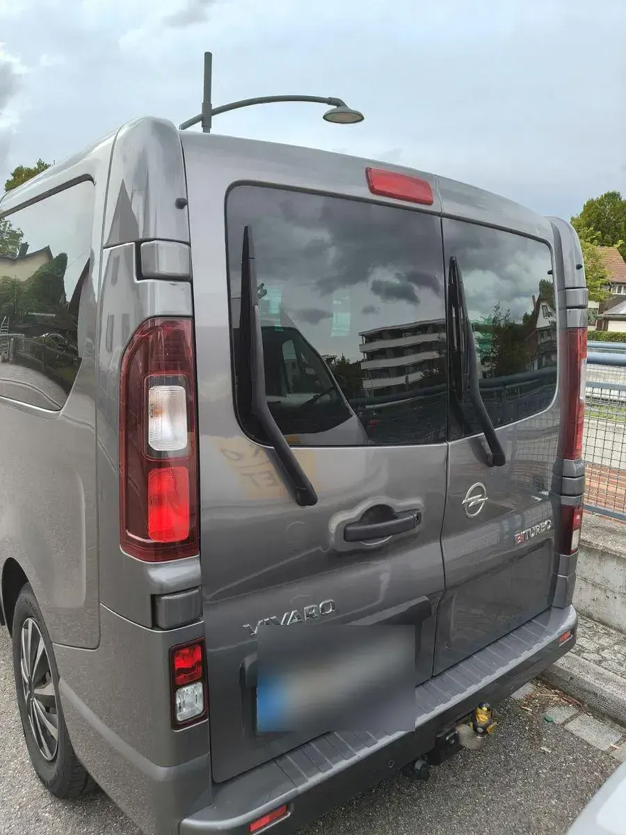Gebraucht Opel Vivaro 145 PS (106 kW) 2014 Grau Van / Kleinbus