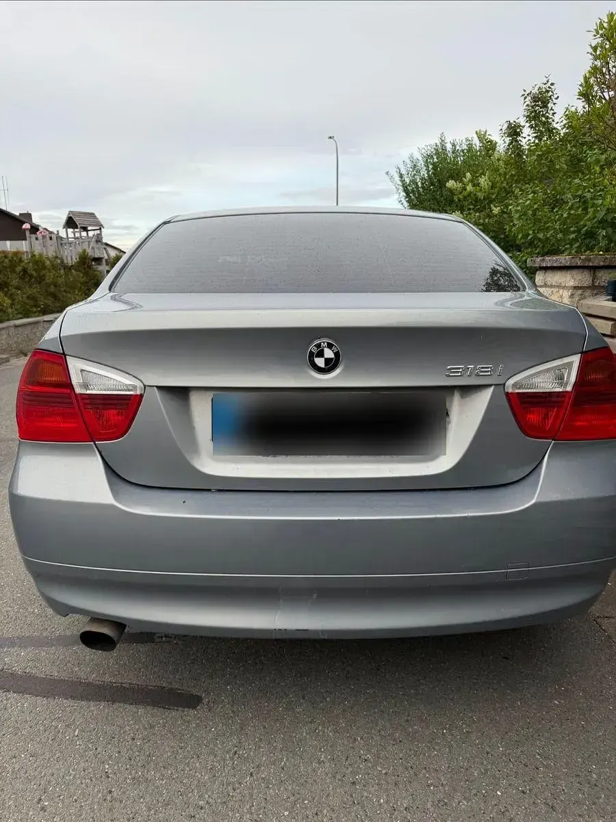 Gebraucht BMW 318 116 PS (85 kW) 2005 Blau Limousine