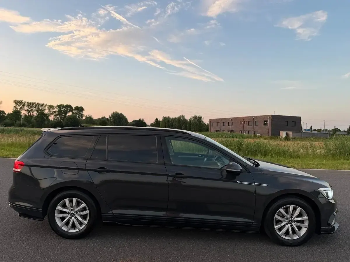 Gebraucht VW Passat 150 PS (110 kW) 2015 Grau Kombi