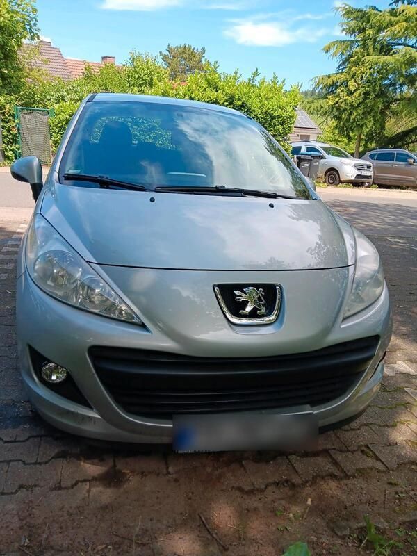 Silber Gebraucht 2010 Peugeot 207 Limousine | 2.500 € (Fairer Preis) - Bild 1/4