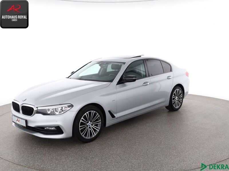 Silber (metallic) Gebraucht 2020 BMW 520 Sport Line Limousine | 28.860 € (Superpreis) - Bild 1/4