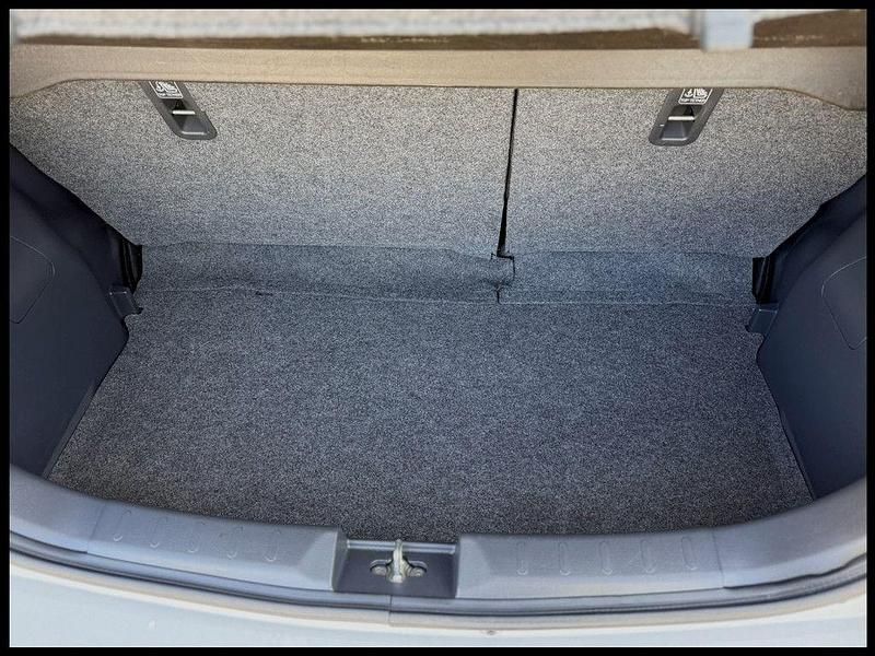 Gebraucht Suzuki Celerio Club 68 PS (50 kW) 2016 Weiß Kleinwagen