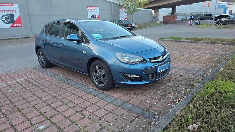 Gebraucht Opel Astra 140 PS (102 kW) 2015 Blau Limousine
