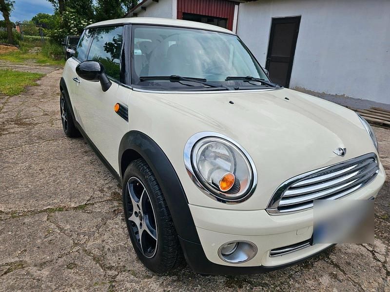 Second-hand Mini ONE 95 CP (69 kW) 2008 Alb Hatchback