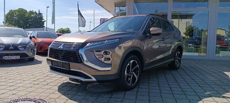 Gebraucht Mitsubishi Eclipse Cross Plus 98 PS (72 kW) 2024 Braun SUV
