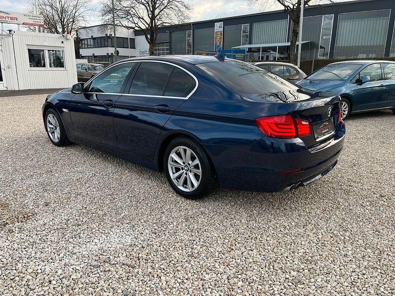 Gebraucht BMW 525 204 PS (150 kW) 2011 Blau Limousine